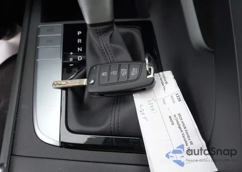 2025 Hyundai Elantra Se from USA, damaged, VIN KMHLL4DG7SU987514